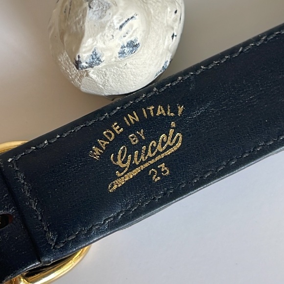 Gucci Vintage 1970’s Shoulder Bag #32 - Picture 4 of 17